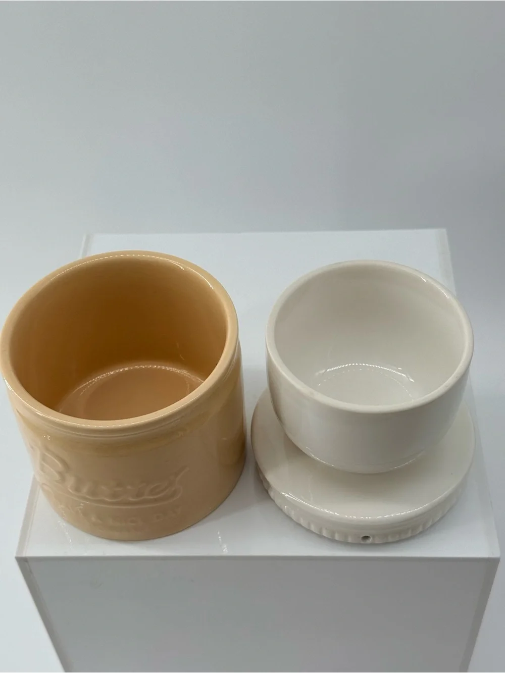 Neutral Cream Ceramic Storage Jar with White Lid - Unbranded